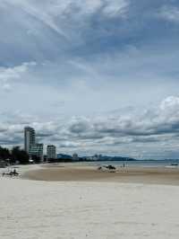 ชิลล์ ชายหาดเขาตะเกียบ หัวหิน