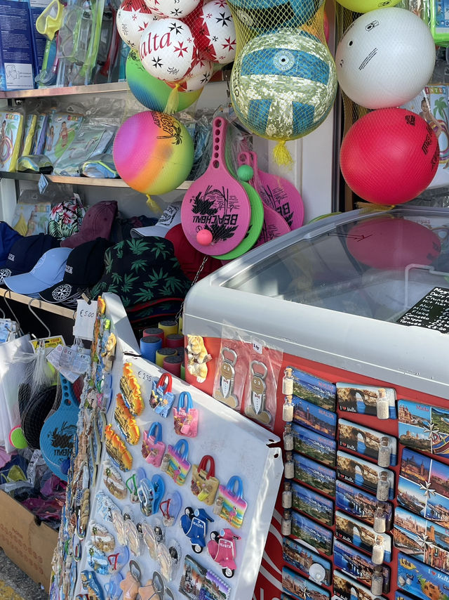 ☀️ 넓고 여유로운 몰타의 대표 해변, 골든베이 🏖️