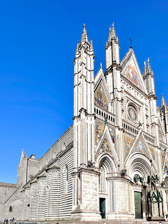 Duomo di Orvieto – A Hidden Gothic Masterpiece in Italy