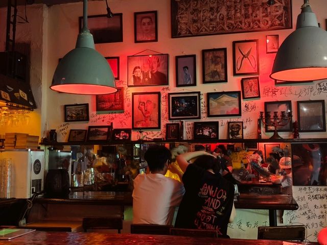 🍷成都・小酒館｜歌詞裡的地方真的存在的民謠酒館