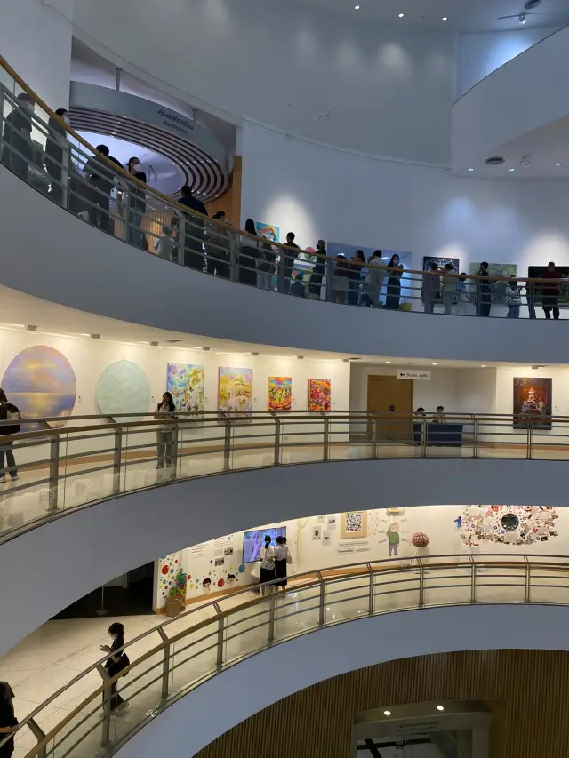 曼谷藝術文化中心（BACC）——藝術激發靈感