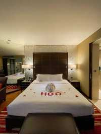 ✨ Weekend Staycation ที่ Hilton Grande Asoke Bangkok – คุ้มค่าเกินราคา! 🛏️🍃