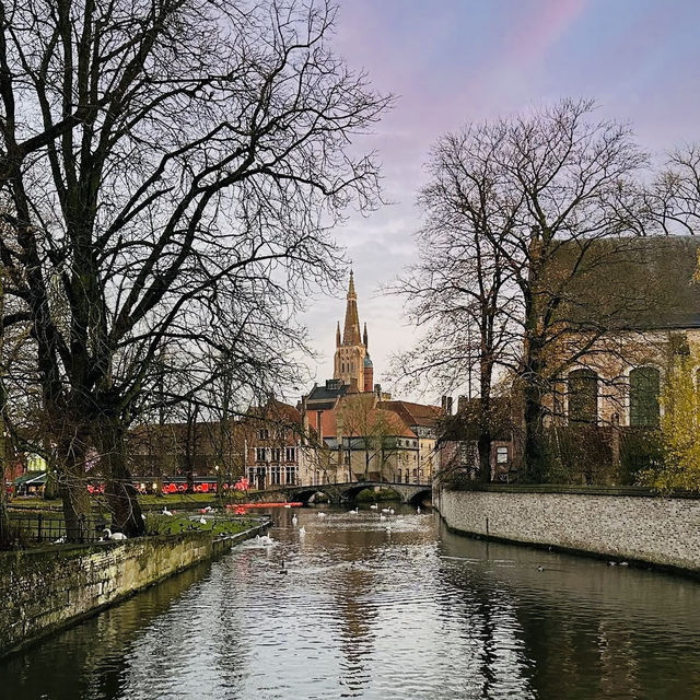 Lake of Love at Dusk: Bruges' Most Romantic Summer Evening