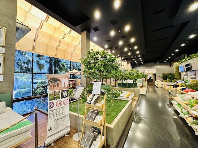 💎นั่งรถไฟเรียนรู้วิธีการขุดอัญมณีที่ Gems Gallery