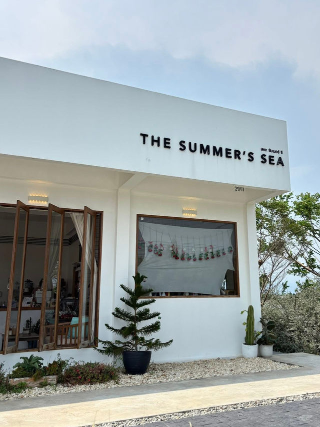 The summer’s sea  คาเฟ่สมุทรสาคร