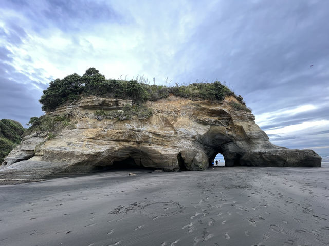 🐘 Elephant Rock｜海邊出沒的巨大石象