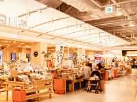 Solo Shopper's Guide to Hiroshima Outlets: Retail Therapy with a Scenic Twist** 🛍️🌊