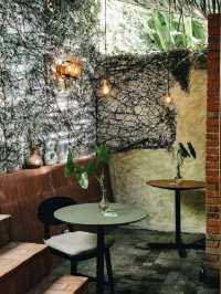 Vinyl Coffee Bar in Bali