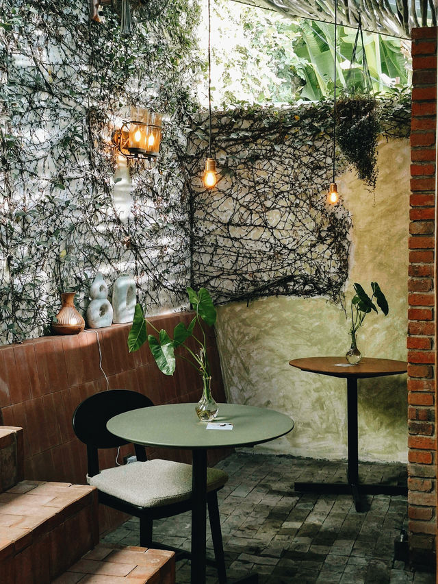 Vinyl Coffee Bar in Bali