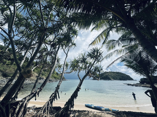 Ya Nui Beach หาดเล็กที่ไม่ลับบนเกาะภูเก็ต