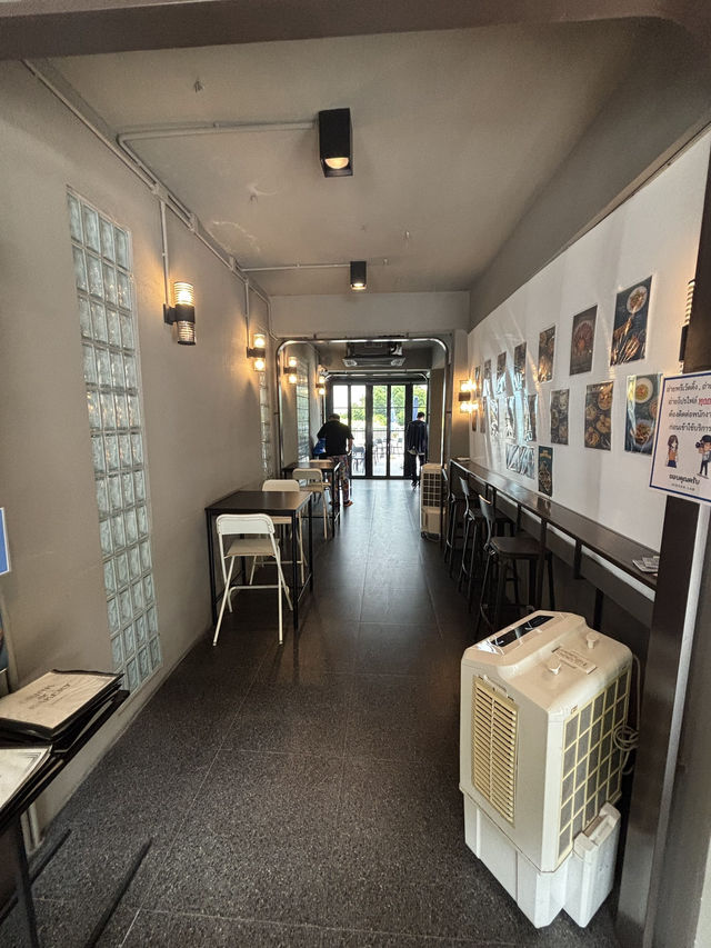 Hidden Lab Café 🍩🥛