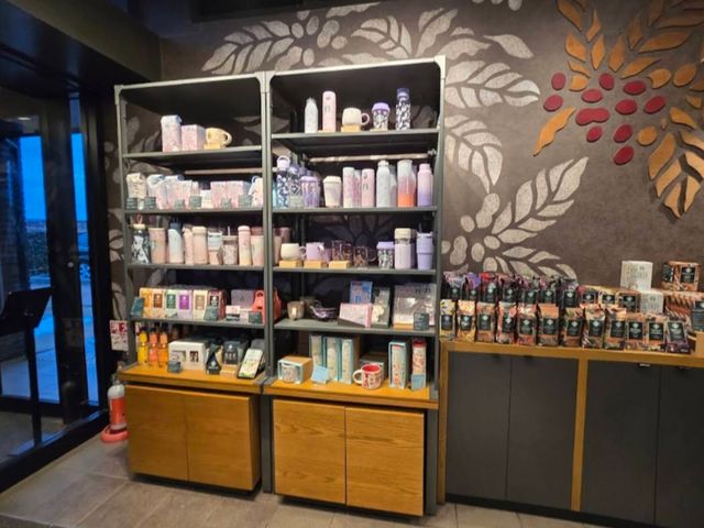 富山 | 日本最美的Starbucks---星巴克富山環水公園店