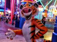 🎡 Skytropolis Indoor Theme Park: All-Weather Fun in the Clouds