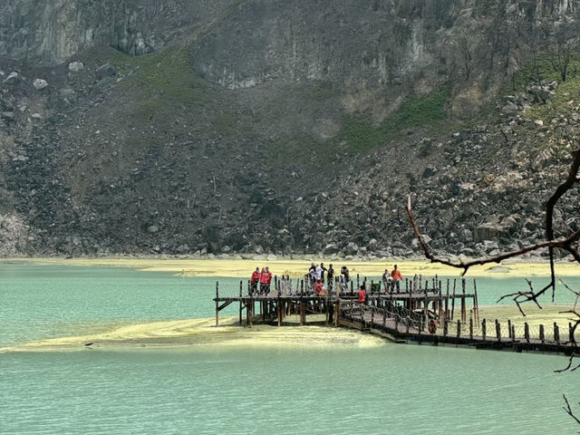 Kawah Putih: Indonesia's Stunning Volcanic "Milk Lake" in Bandung! 🌋🥛