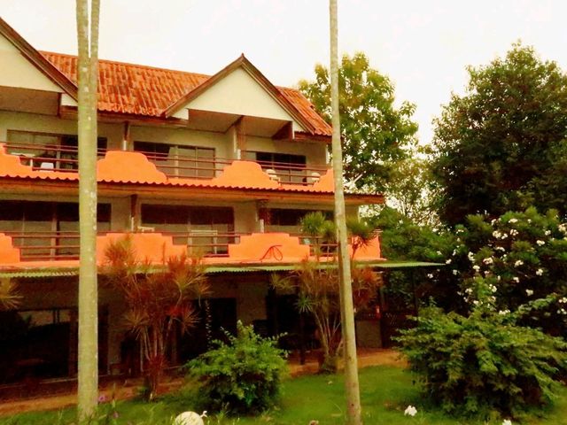 DuenShine Resort –ที่พักริมน้ำสุดชิลล์ จ.กาญจนบุรี
