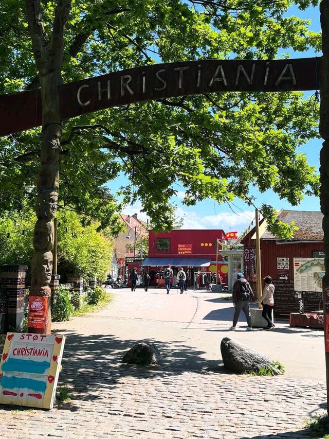 Laid Back Stroll Through Freetown Christiania