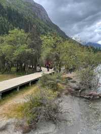 A Relaxed Journey Through Mountain Splendor