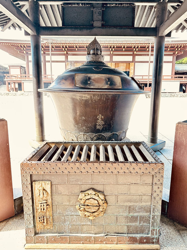 不是每一次旅行都能找到答案， 但每一次出發， 都是一次尋找。《海明威》 