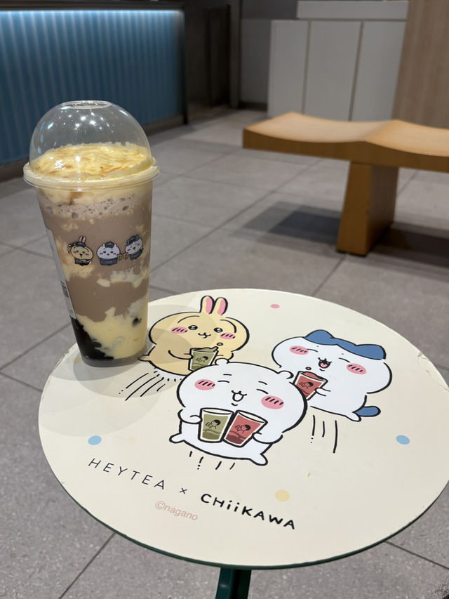 內地限定:喜茶攜手CHIIKAWA,限定飲品,周火熱登場! 內地限定:喜茶攜手CHIIKAWA,限定飲品,周火熱登場!