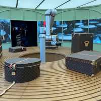 👜 All Aboard the LV Ship at West Nanjing Road