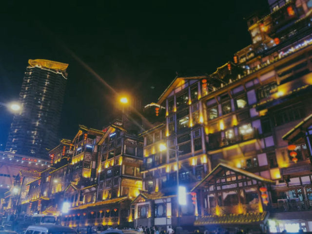 洪崖洞夜景打卡千語千尋🌃