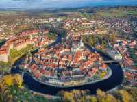 Cesky Krumlov….ล่องเรือผ่านเมืองเก่า 