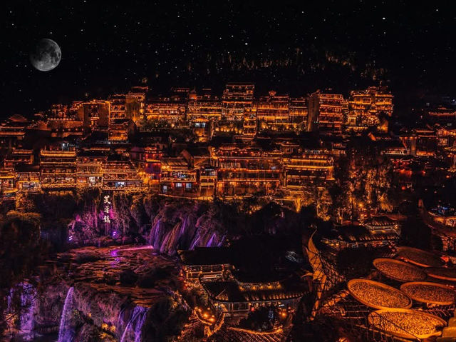 💧 Furong Ancient Town – The Waterfall Town of Western Hunan