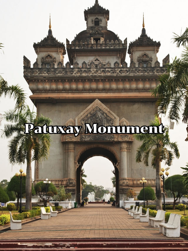 Patuxay Monument 