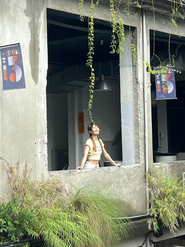 台中文青小景點~舊時化妝品工廠文藝大變身! 台中文青小景點~舊時化妝品工廠文藝大變身!