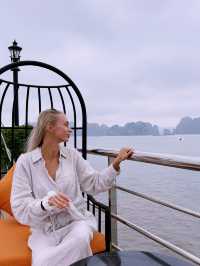 My first cruise at Halong Bay! 🛳️