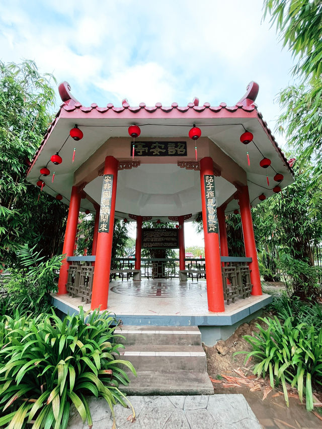Hokkien Garden, Kuching: Tranquil Chinese-Inspired Gem Near Padungan