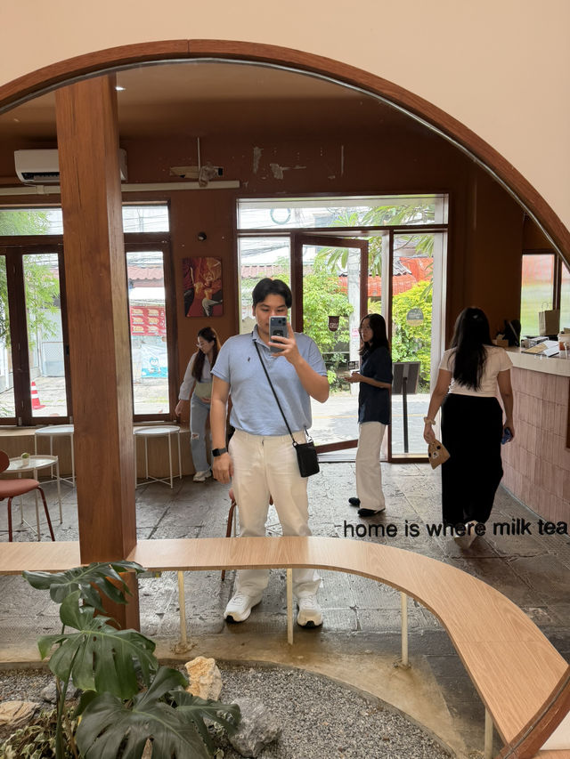TEA OF US - ที่สุดของคาเฟ่เด่นเรื่องชาไทย