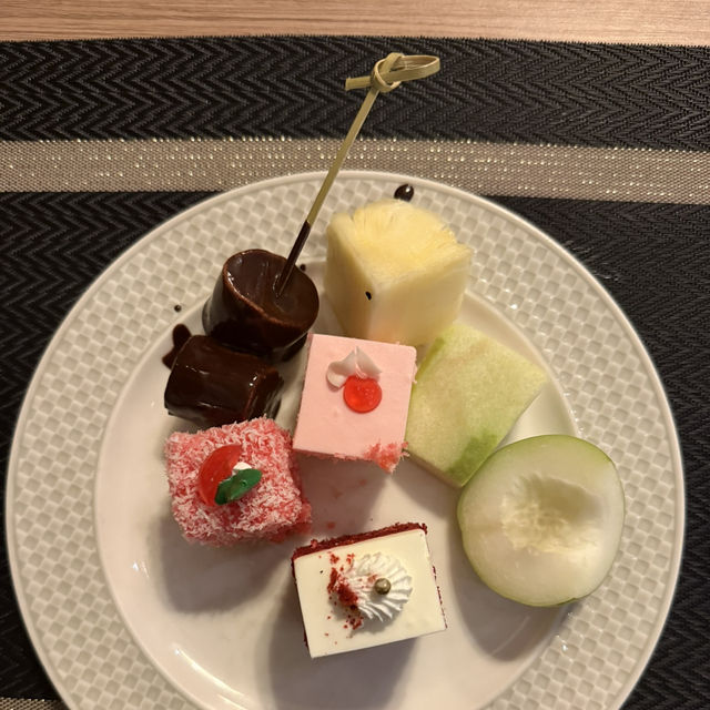 Sky High Dining🍽️ Sky High Dining🍽️
