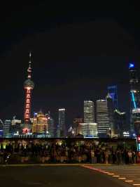 Shanghai’s Bund: The Ultimate Iconic Vibe 🏙️✨