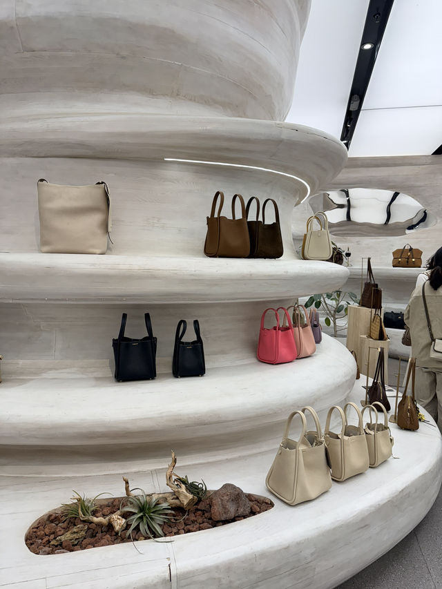 คู่มือเที่ยวเซี่ยงไฮ้ 6 วัน ในวันหยุยาว คู่มือเที่ยวเซี่ยงไฮ้ 6 วัน ในวันหยุยาว