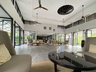 AMANI VILLA — WHERE LUXURY MEETS TROPICAL SERENITY! 