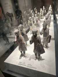  🎨 【西安陝西歷史博物館｜唐代壁畫珍品館】行入盛唐地下宮殿 🏛️💫｜史上最震撼原版壁畫展