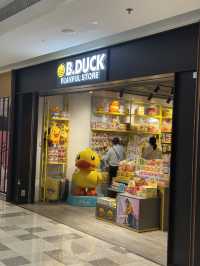 Peak Marvels Await🎨 The Peak Tower: Disney collab on Hong Kong’s classic skyline view