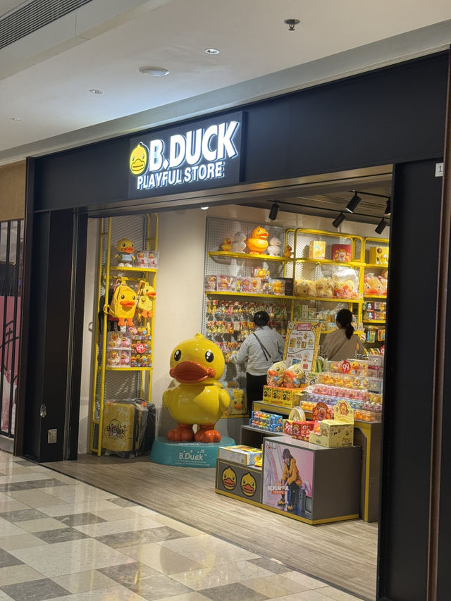 Peak Marvels Await🎨 The Peak Tower: Disney collab on Hong Kong’s classic skyline view Peak Marvels Await🎨 The Peak Tower: Disney collab on Hong Kong’s classic skyline view