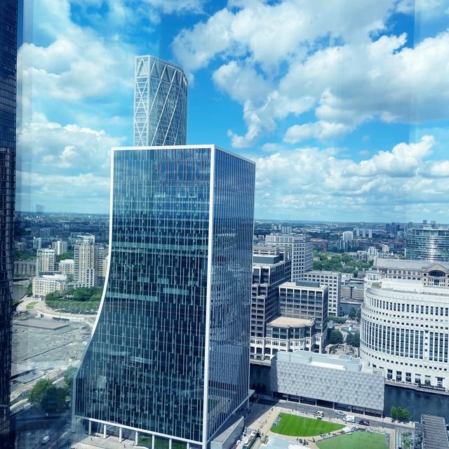 Discover Canary Wharf, London 🏙️ 