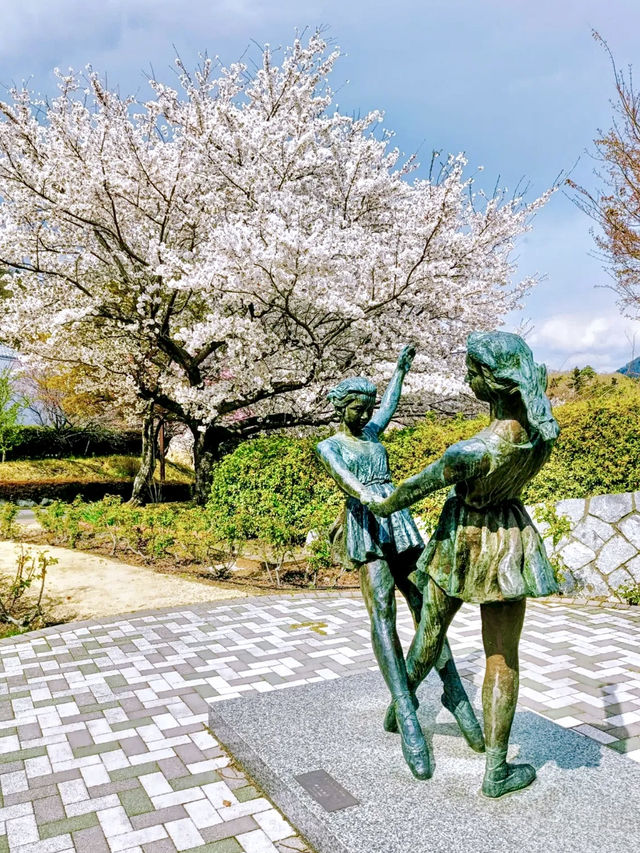 Spring Stroll at Fujikawa Craft Park