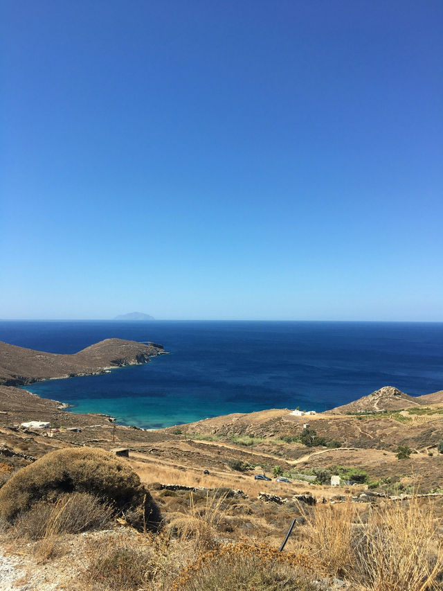 Hydra — No Cars, Just Charm
