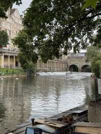 Discover Bath: A City of Roman Heritage and Georgian Elegance 🏛️