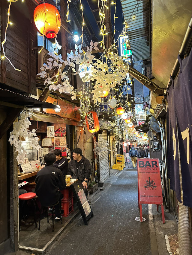 Tokyo’s Shinjuku: Neon Memories, Monster Sights & Artistic Vibes