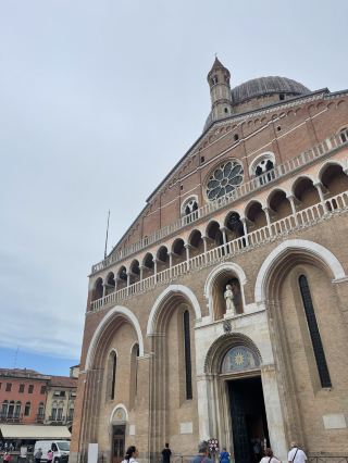 ⛲ Padova – The Soulful City of Canals & Culture 🌿