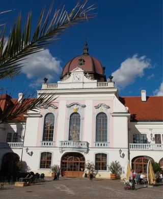 Step Into Royalty at the Gödöllő Palace: Hungary’s Baroque Gem 👑🇭🇺