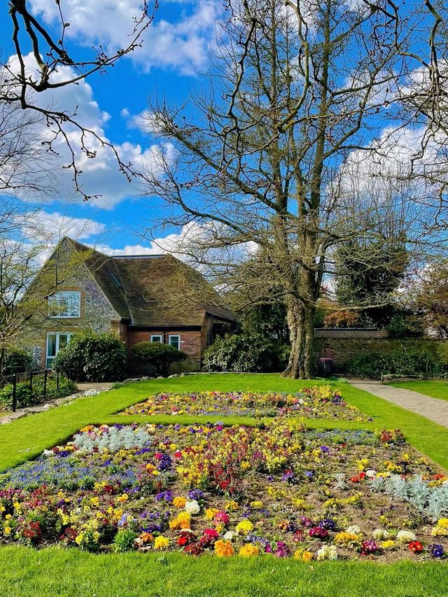 Canterbury | Encounter the "Monet Garden" of the Oil Painting Town |||