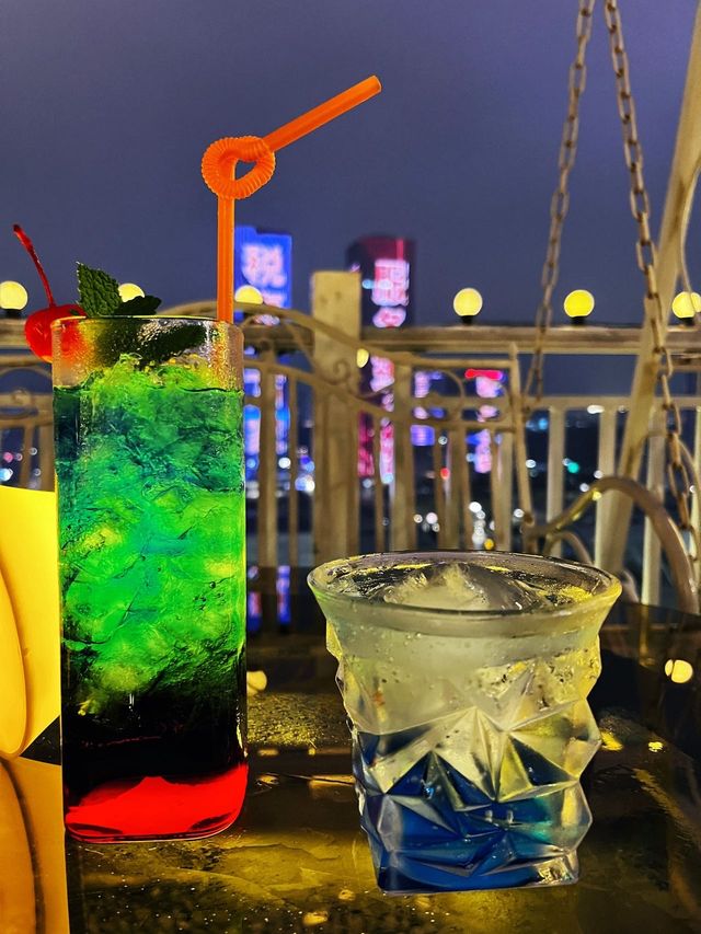 美絕了‼️俯瞰江門夜景小眾露天高空清吧🌃