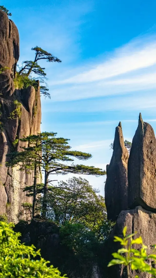 Explore the dreamy Mount Sanqingshan in Shangrao and experience its stunningly beautiful fairyland