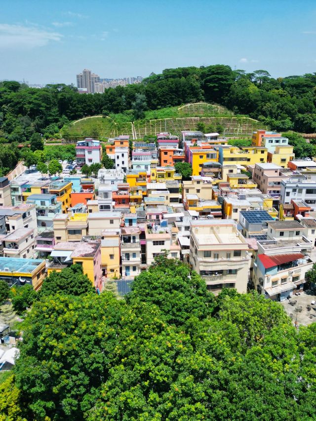 江門｜彩虹村。